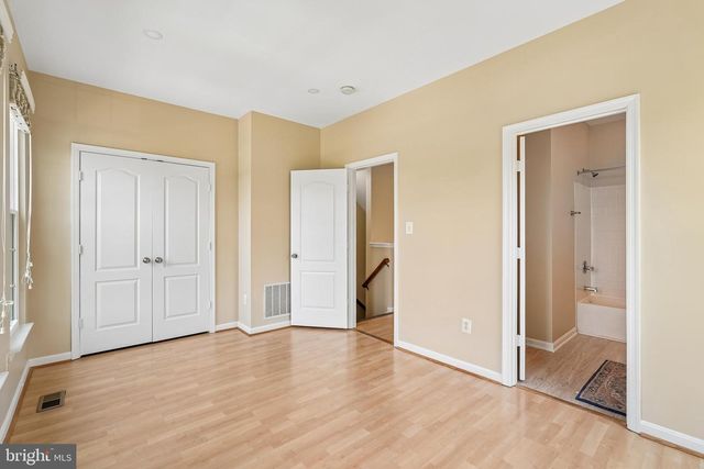 13135 PARK CRESCENT CIR, Herndon, VA 20171