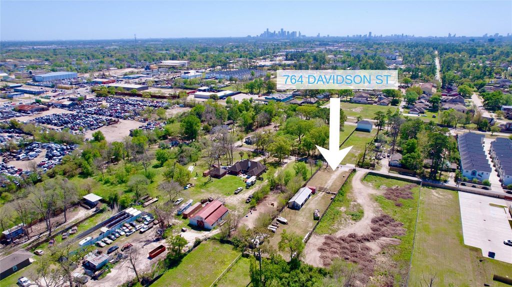 764 Davidson Street, Houston, TX 77091