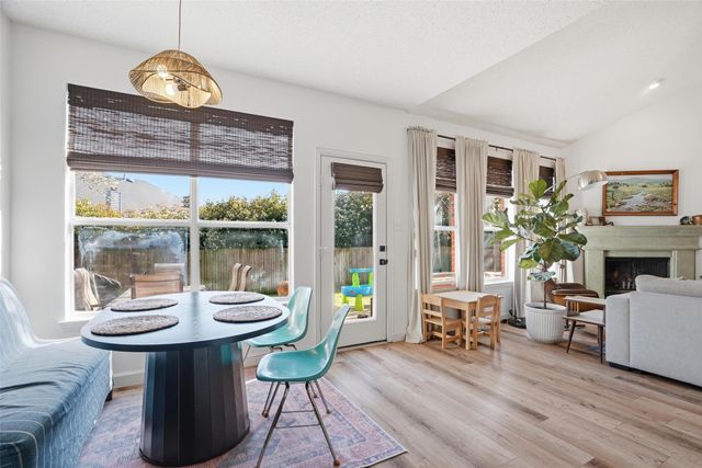 1012 Huntington Trail, Mansfield, TX 76063