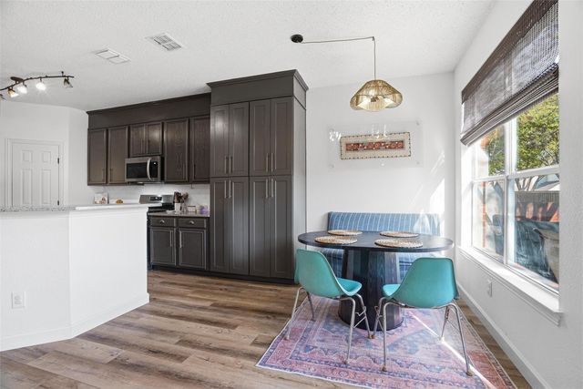 1012 Huntington Trail, Mansfield, TX 76063