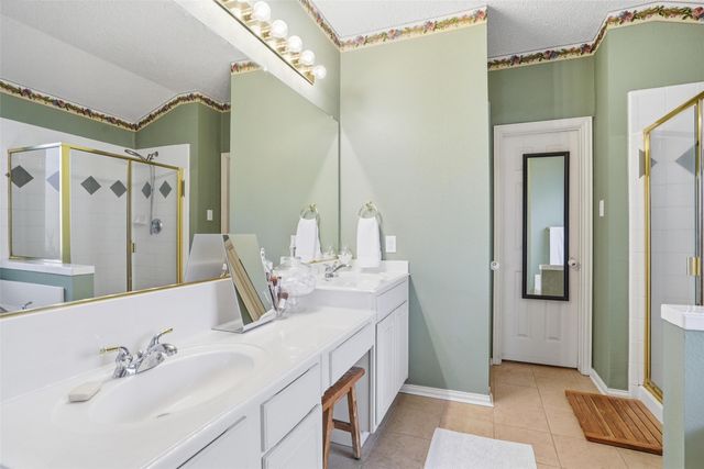 1012 Huntington Trail, Mansfield, TX 76063