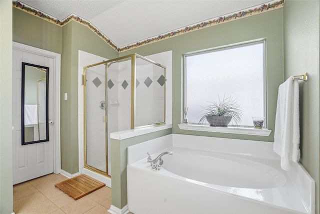 1012 Huntington Trail, Mansfield, TX 76063