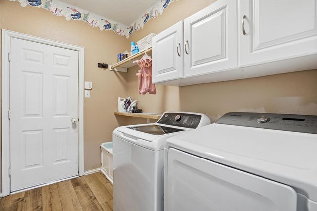 1012 Huntington Trail, Mansfield, TX 76063