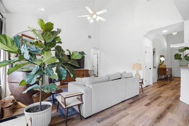 1012 Huntington Trail, Mansfield, TX 76063