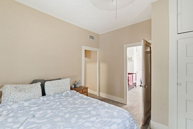 525 S Austin Street, De Leon, TX 76444