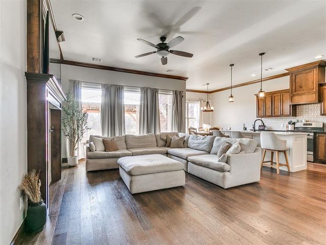 2320 Coles Creek Lane, Yukon, OK 73099
