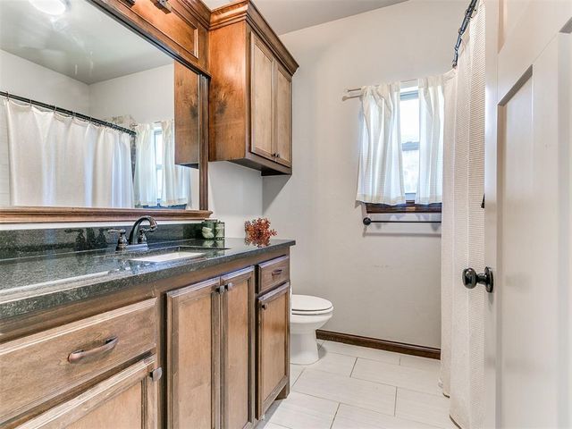 2320 Coles Creek Lane, Yukon, OK 73099