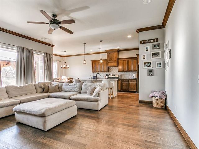 2320 Coles Creek Lane, Yukon, OK 73099
