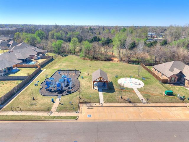 2320 Coles Creek Lane, Yukon, OK 73099