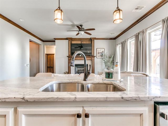 2320 Coles Creek Lane, Yukon, OK 73099