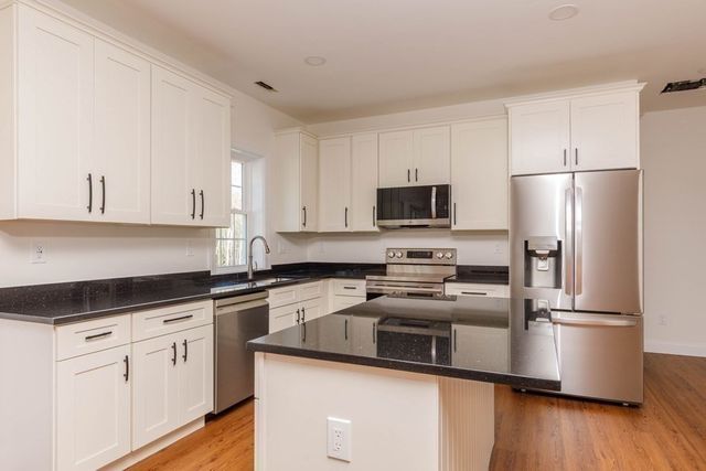 150 State Rd E 1, Westminster, MA 01473