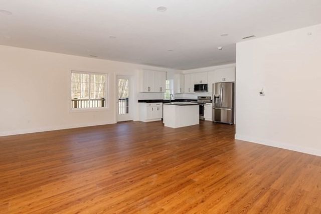 150 State Rd E 1, Westminster, MA 01473