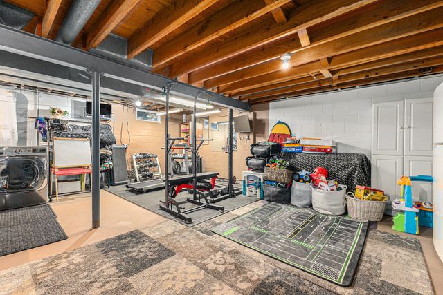 8838 Madison Court, Munster, IN 46321