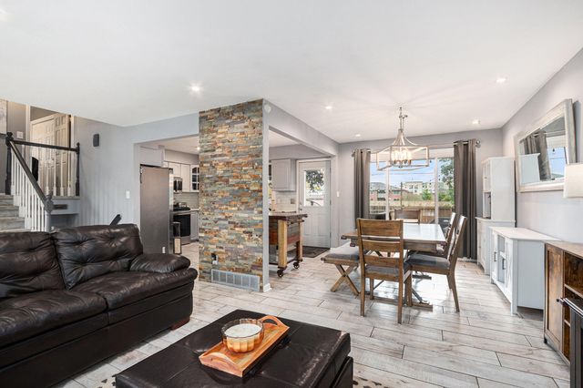 8838 Madison Court, Munster, IN 46321