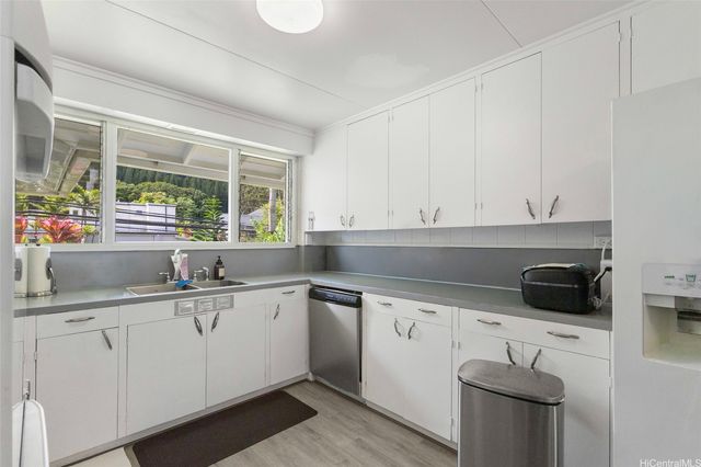 3820 Old Pali Road, Honolulu, HI 96817