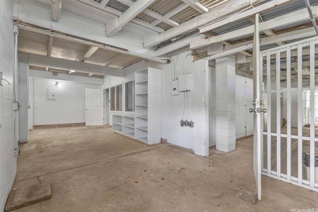 3820 Old Pali Road, Honolulu, HI 96817