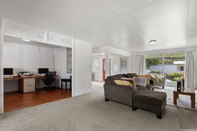 3820 Old Pali Road, Honolulu, HI 96817