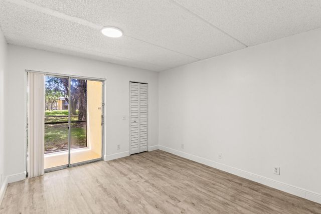 507 Meadows Circle, Boynton Beach, FL 33436