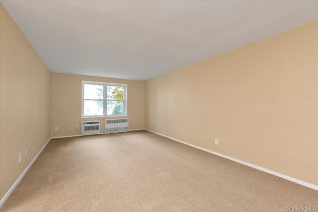 490 Atlantic Avenue 114, East Rockaway, NY 11518