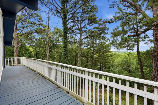 71 Parkway, Eureka Springs, AR 72632