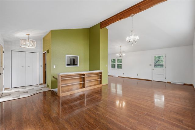 71 Parkway, Eureka Springs, AR 72632