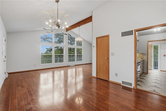 71 Parkway, Eureka Springs, AR 72632