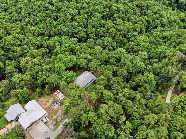 71 Parkway, Eureka Springs, AR 72632