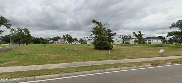 4808 W Beach Boulevard, Gulfport, MS 39501