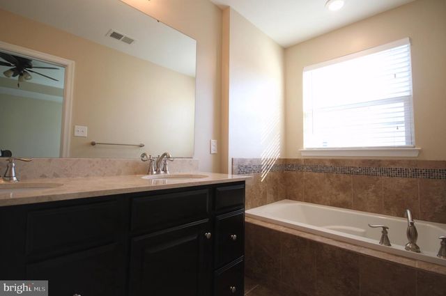 228 COMPASS DR, Lansdale, PA 19446