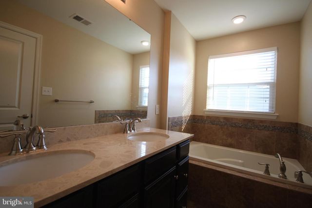 228 COMPASS DR, Lansdale, PA 19446