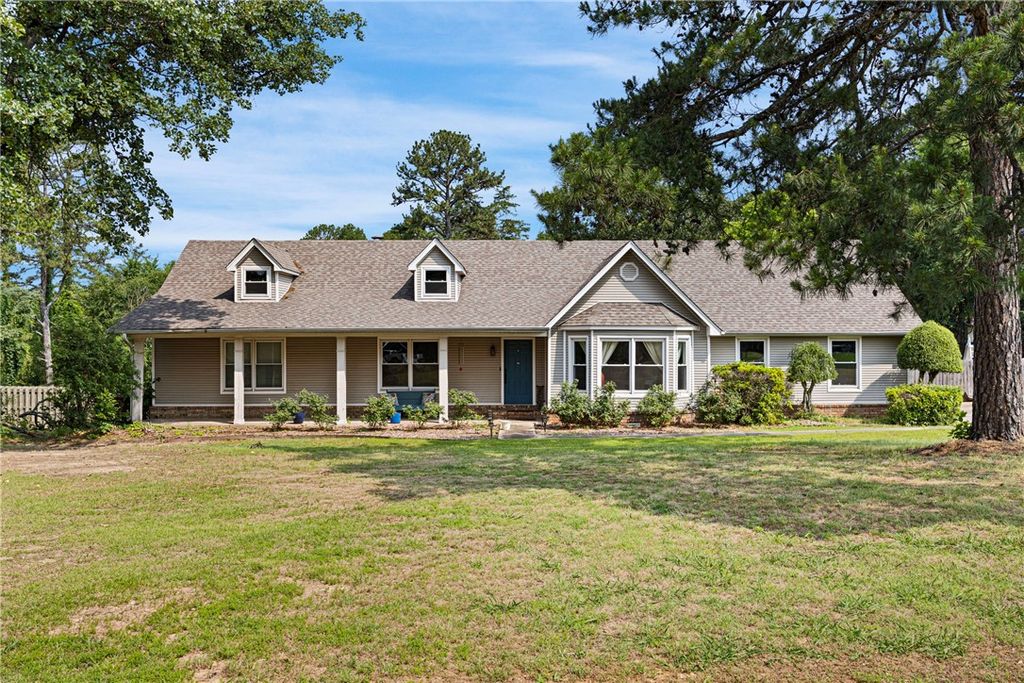 2920 Highland Drive, Russellville, AR 72802