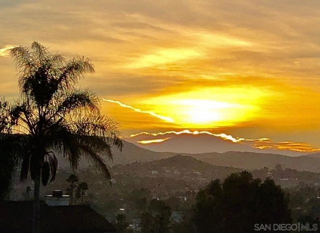 1412 Timber Gln, Escondido, CA 92027