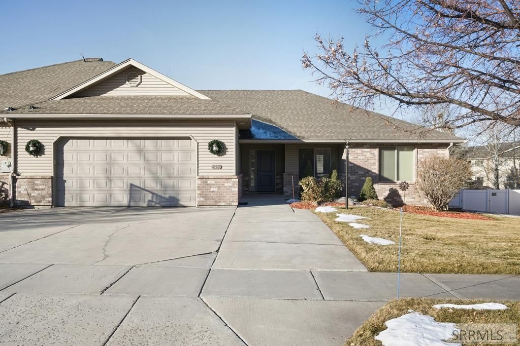Image 1 of property listing at 614 Eaglewood Drive, Rexburg, ID 83440