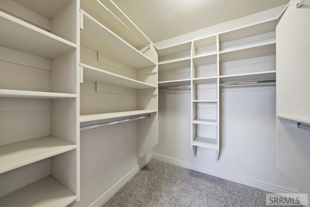 Image 13 of property listing at 614 Eaglewood Drive, Rexburg, ID 83440