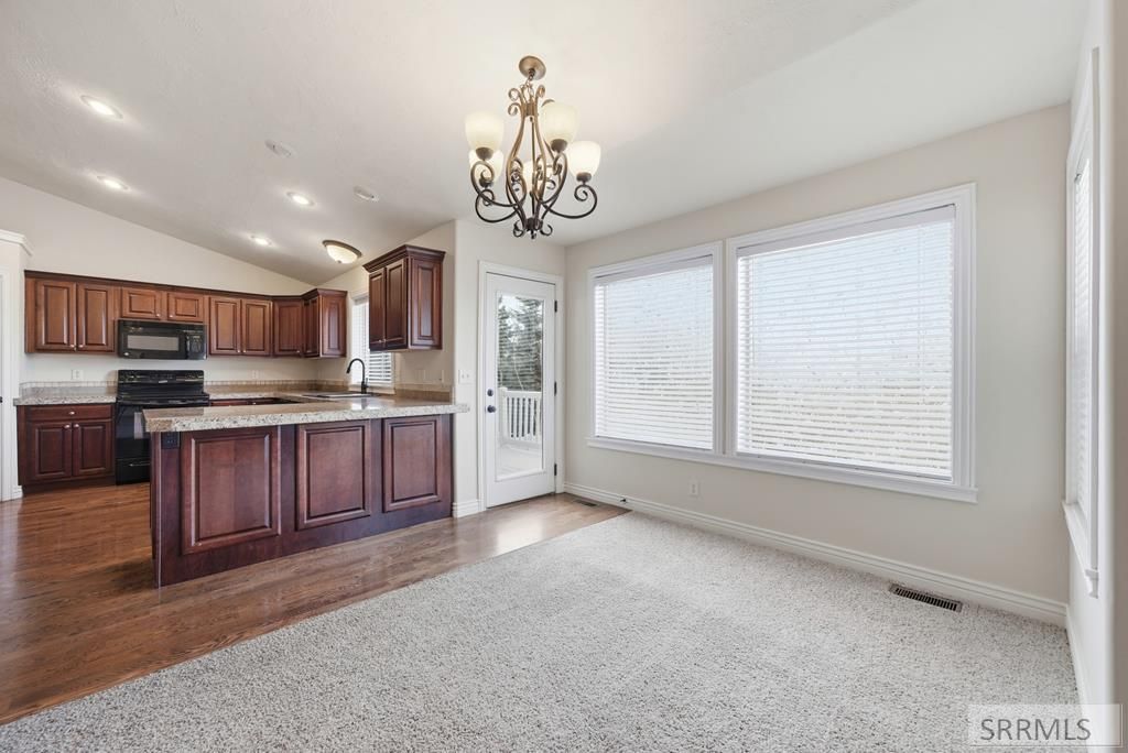 Image 4 of property listing at 614 Eaglewood Drive, Rexburg, ID 83440