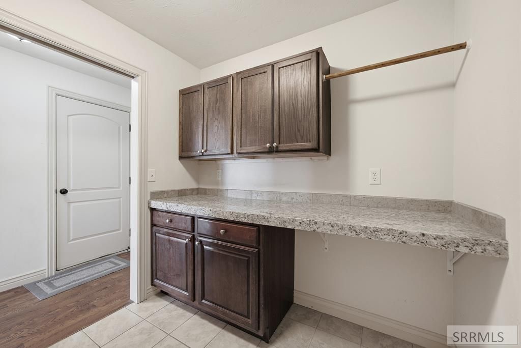 Image 7 of property listing at 614 Eaglewood Drive, Rexburg, ID 83440