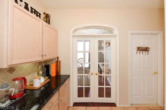 21 Split Rock Rd, North Haledon Boro, NJ 07508