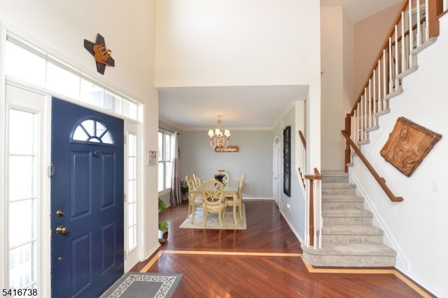 21 Split Rock Rd, North Haledon Boro, NJ 07508