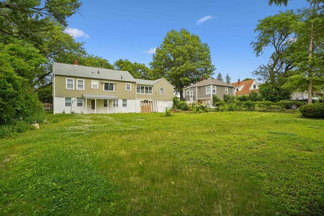 716 W 18th Street, Cedar Falls, IA 50613
