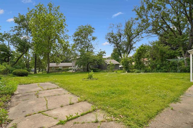 716 W 18th Street, Cedar Falls, IA 50613