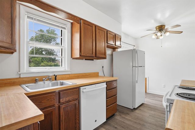 716 W 18th Street, Cedar Falls, IA 50613