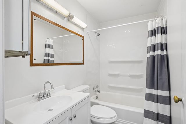 716 W 18th Street, Cedar Falls, IA 50613