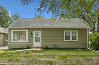 716 W 18th Street, Cedar Falls, IA 50613