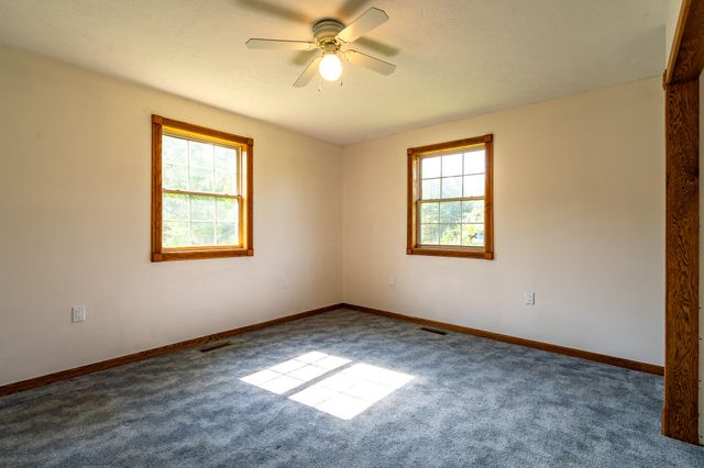 5506 County Road 9100, West Plains, MO 65775