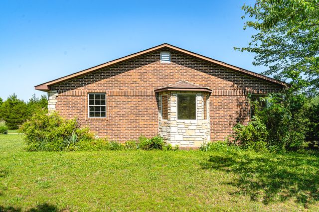 5506 County Road 9100, West Plains, MO 65775