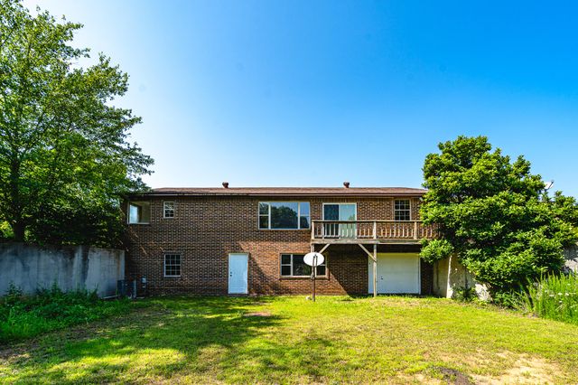 5506 County Road 9100, West Plains, MO 65775