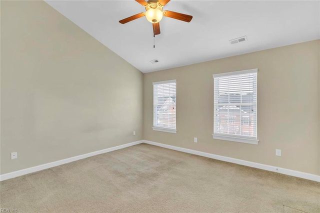 112 Peyton Randolph DR, Yorktown, VA 23692