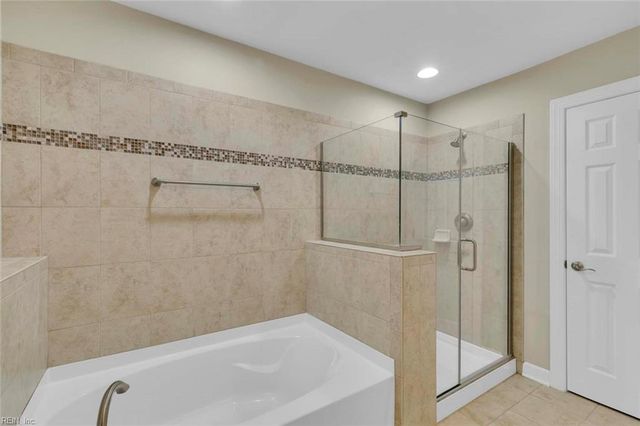 112 Peyton Randolph DR, Yorktown, VA 23692