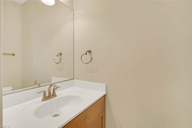 112 Peyton Randolph DR, Yorktown, VA 23692