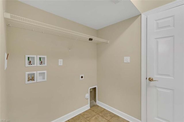 112 Peyton Randolph DR, Yorktown, VA 23692